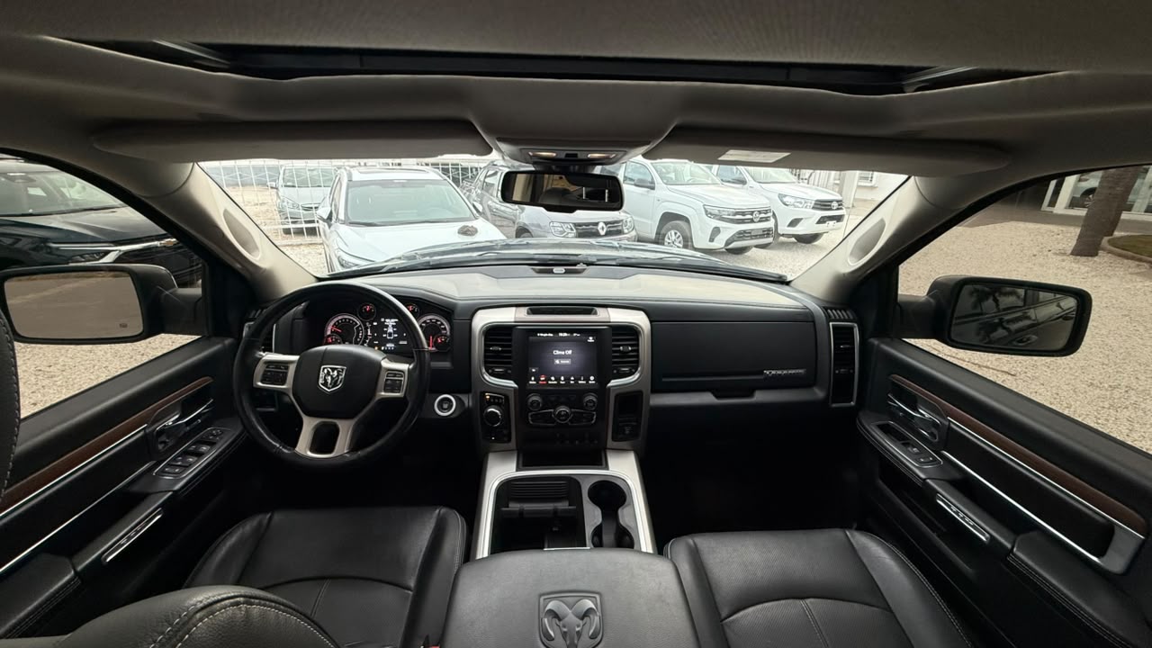 RAM - RAM 1.500 5.7 V8 LARAMIE 4X4   - AUTOMÁTICA  - 2022